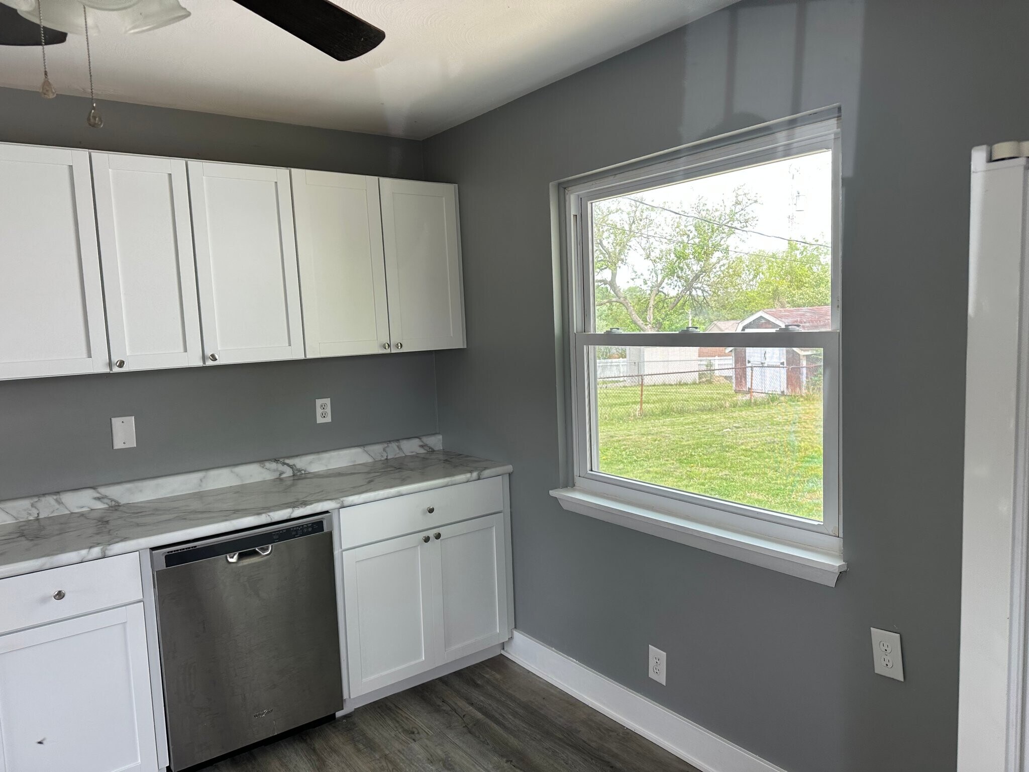 Building Photo - 37 Twinbrook Ct