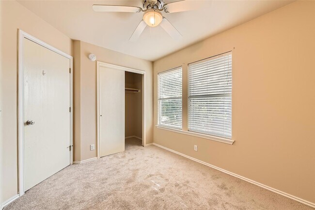 Building Photo - 4622 Best Way