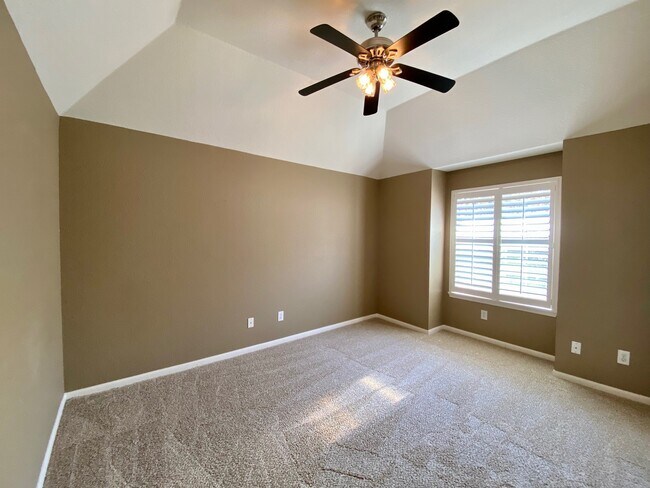Building Photo - 6302 Spring Tide Ct