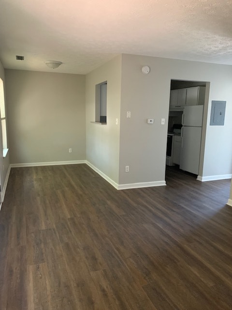 Building Photo - 39 Pine Dr