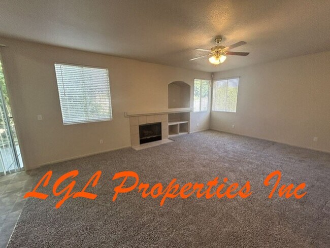 Building Photo - 4116 Woodwillow Ln