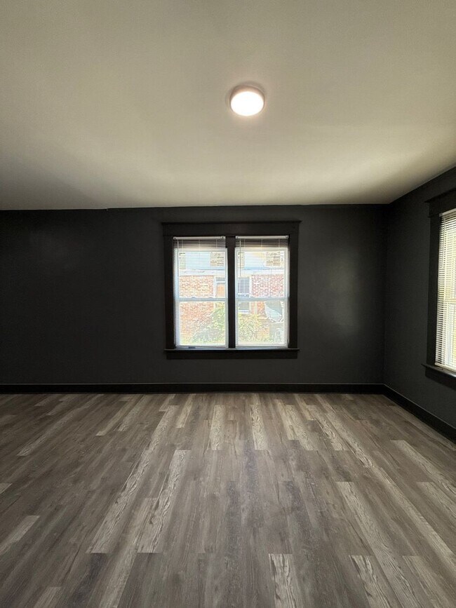 Building Photo - Welcome to your dream home!