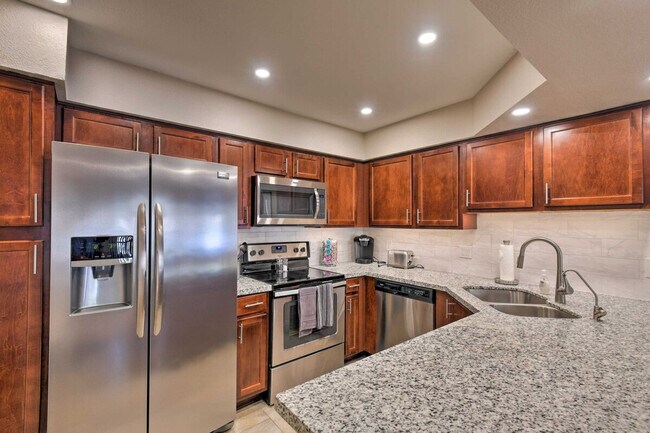 Building Photo - 8787 E Mountain View Rd