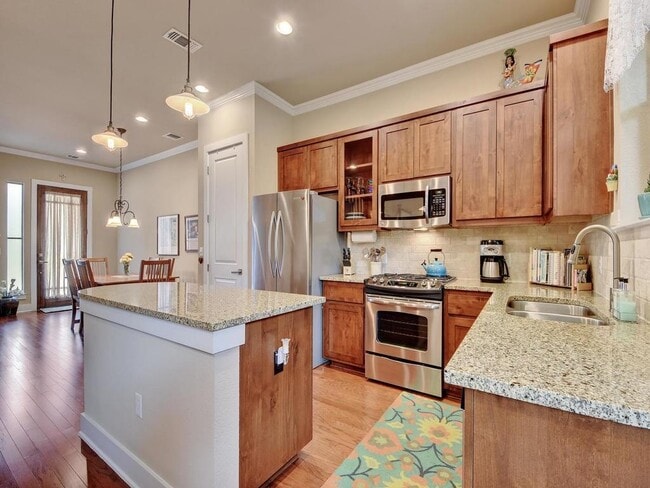 Building Photo - 4545 Mattie St