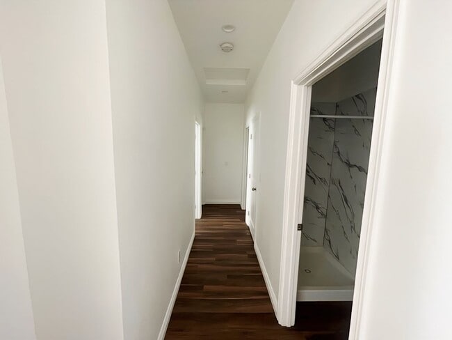 Building Photo - Circle City Dr