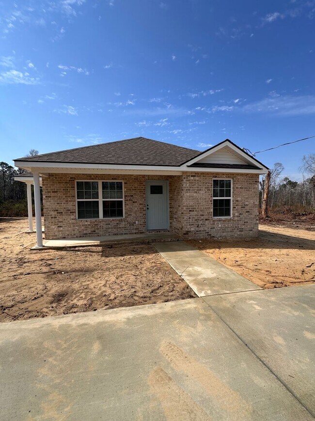 Building Photo - 3 Bed 2 Bath New Construction Home