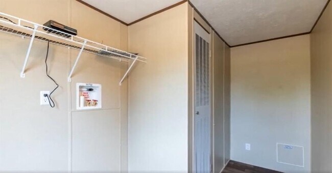 Building Photo - 146 Guajolote ST