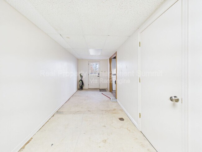 Building Photo - 1508 Chesley Pl