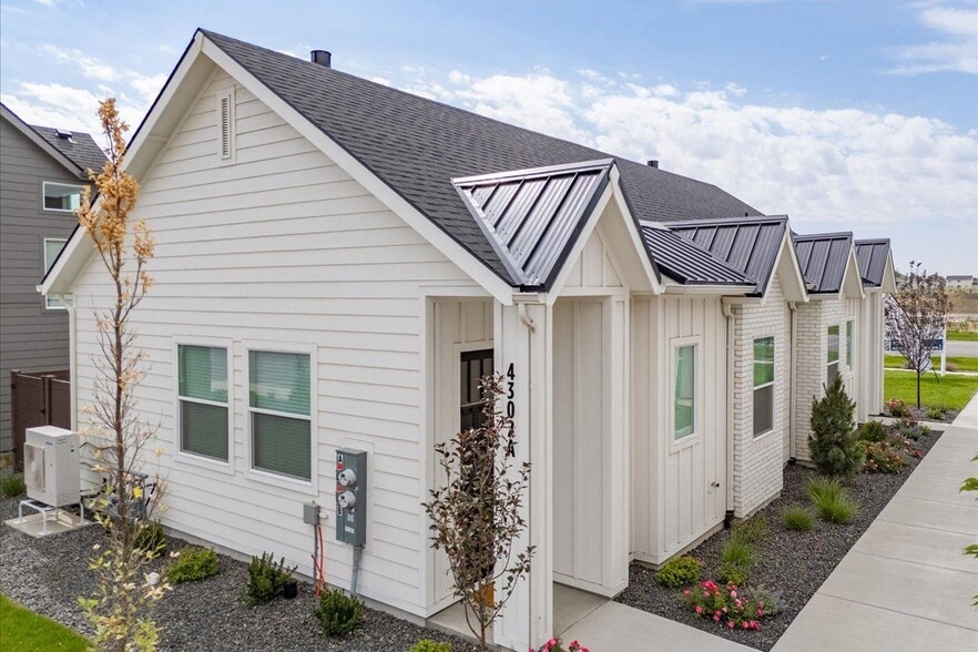 Building Photo - Alante Homes at Spring Run