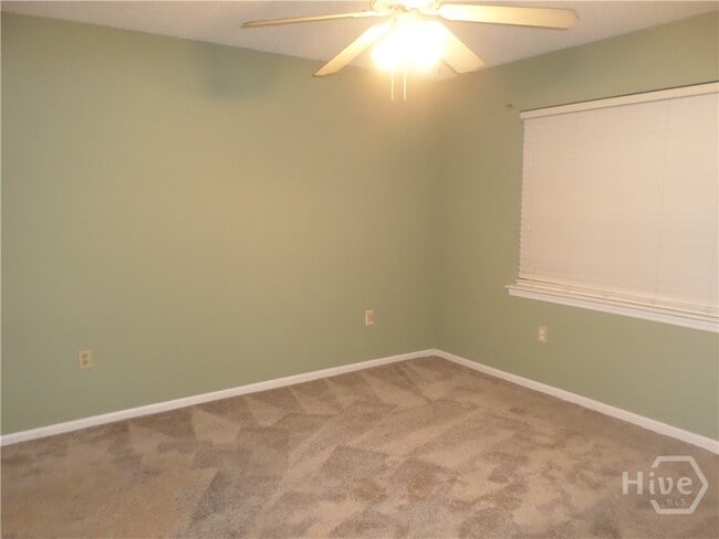 Building Photo - 29 Colony Park Dr