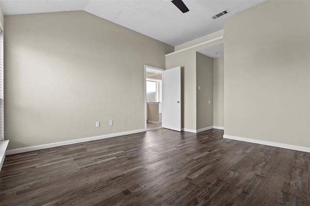 Building Photo - 2847 Red Oak Dr