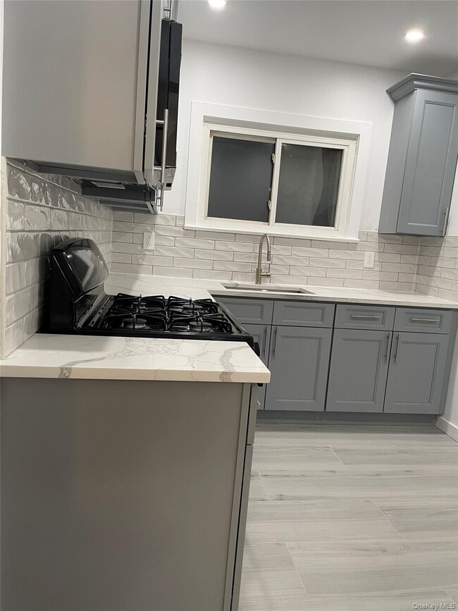 Building Photo - 60 St Pauls Pl