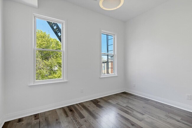 Building Photo - 208 Shippen St