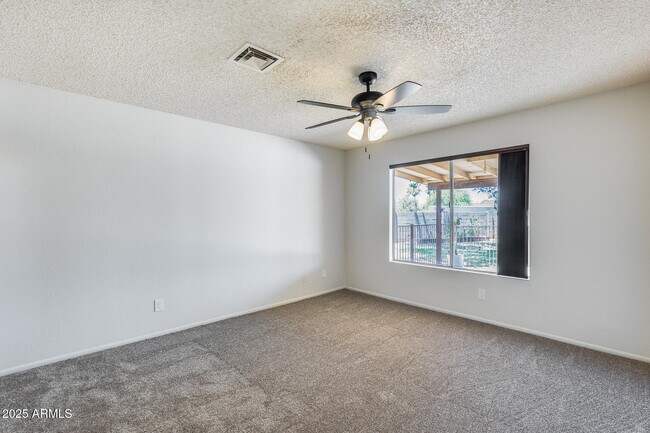 Building Photo - 12512 N 85th Ln
