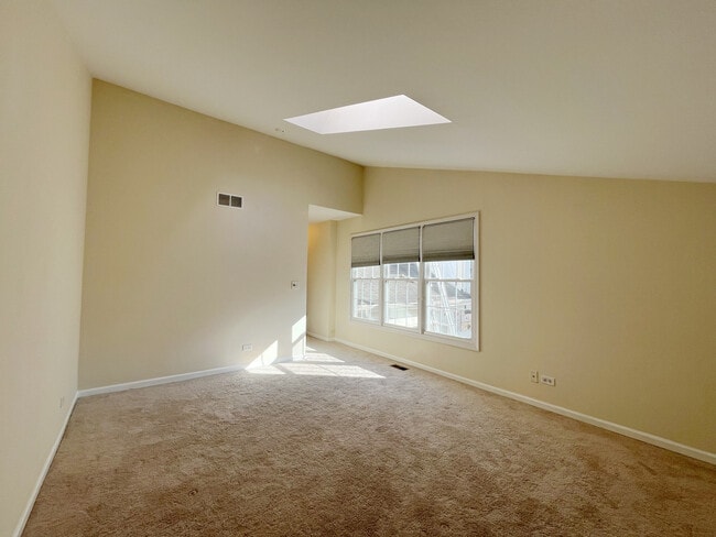 Building Photo - 312 Spring Creek Cir