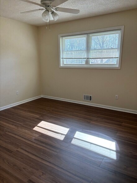 Building Photo - 8686 Bowden St