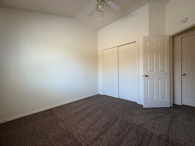 Building Photo - Beautiful Briargate Living: 5 Bedrooms, Walk-In Closets & 5-Piece Suite