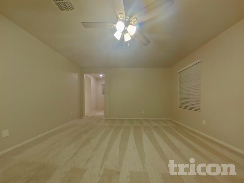 Building Photo - 16221 W La Ventilla Way