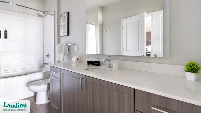 Building Photo - 6850 Foxtail Palm Wy