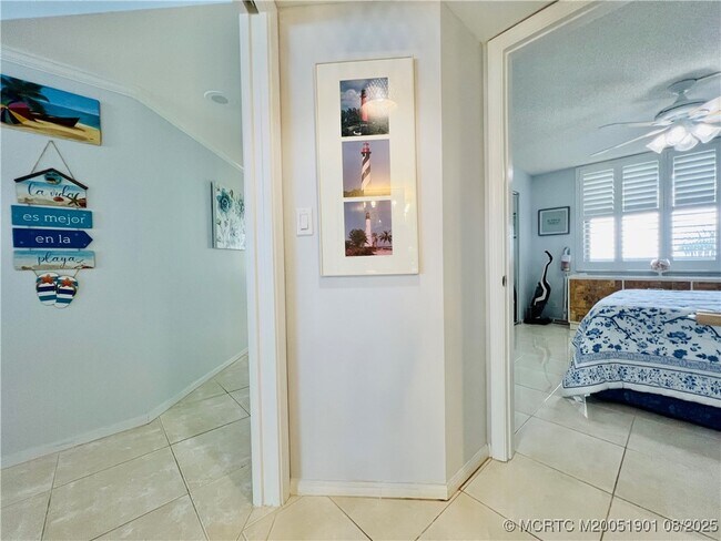 Building Photo - 9500 S Ocean Dr