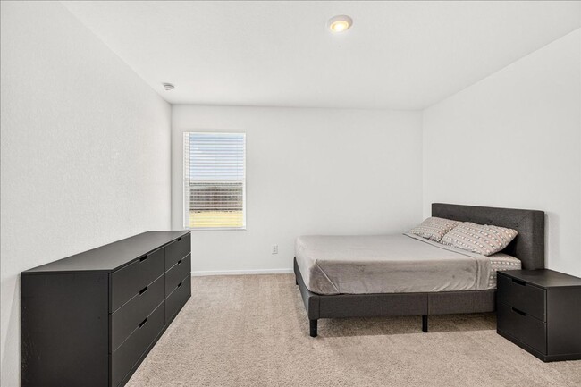 Building Photo - 7909 Thor Dr