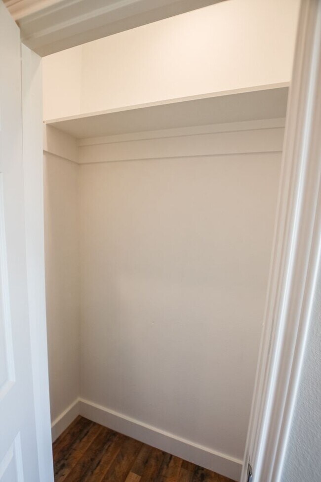Building Photo - Available Now! New Construction 3 Bed 2 Ba...