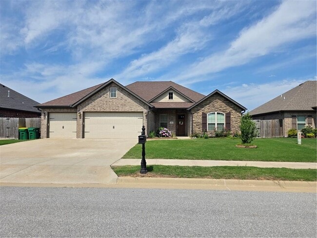 Building Photo - 751 Bob Glen Cir