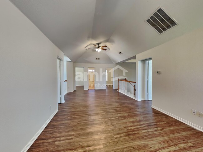 Building Photo - 2619 Hopkins Dr