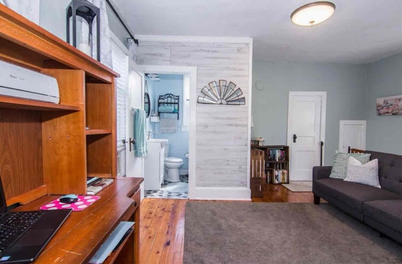 Building Photo - 233 N Main St