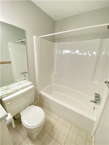 Building Photo - 808 Jamestowne Rd