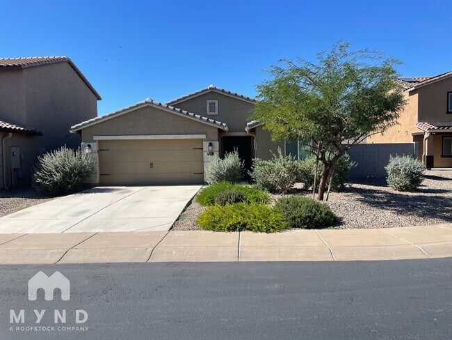 Building Photo - 282 S Oak St