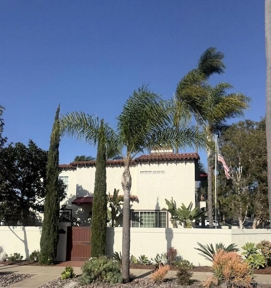 Building Photo - 625 4th St