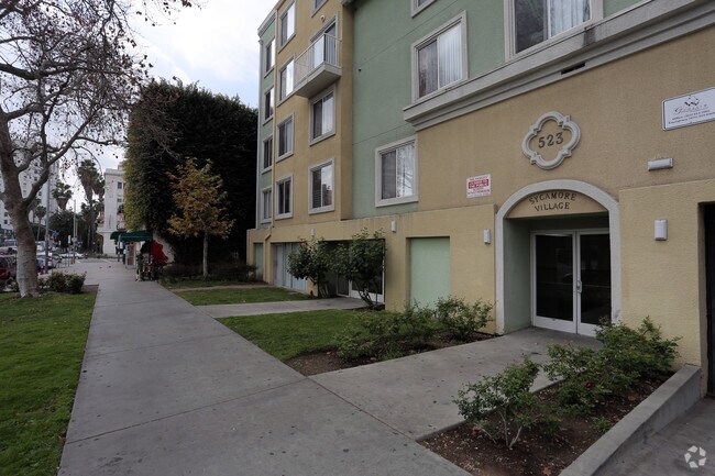 Building Photo - Sycamore Village