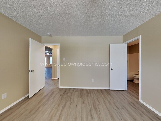 Building Photo - 1529 Windward Ln