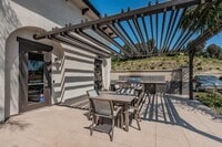 Building Photo - SMART Townhome 3bd 3ba Gated Community