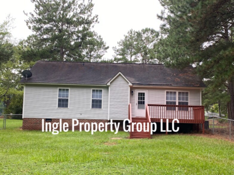 Building Photo - 375 Sommerset Dr