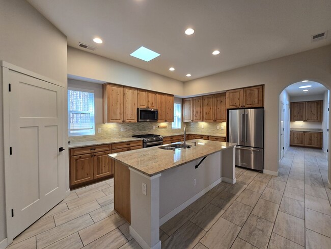Building Photo - 3161 Viale Tresana Ct