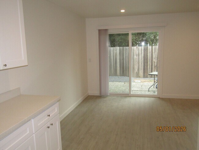 Building Photo - 625-627 Cordelia Dr