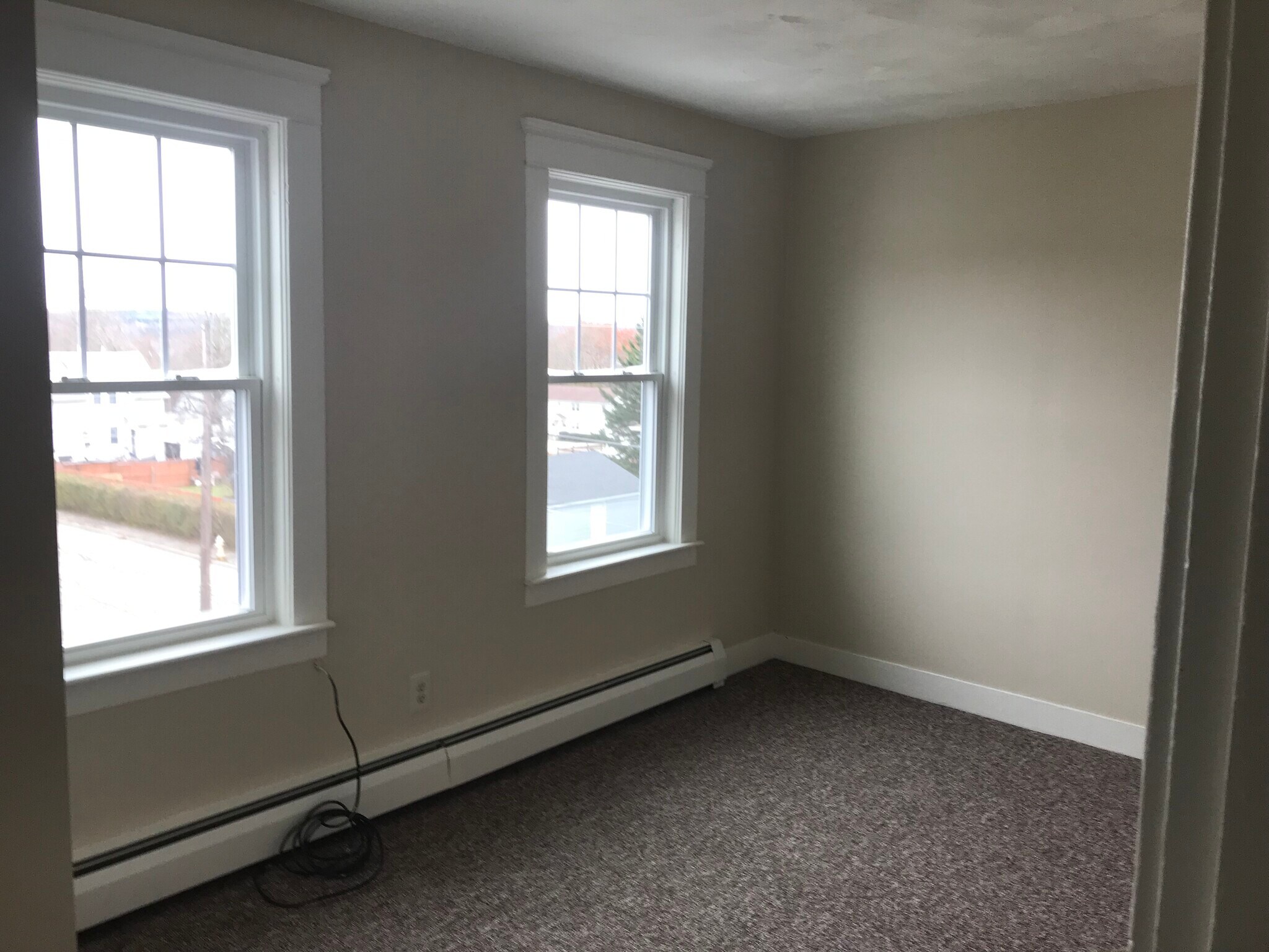 Building Photo - 5 Greystone Ave