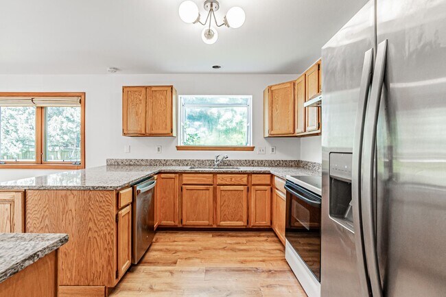 Building Photo - 3BD, 2.5BA Boulder Townhome with 2 Parking Spots