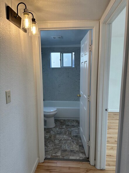 Building Photo - 3634 Bellinger Ct