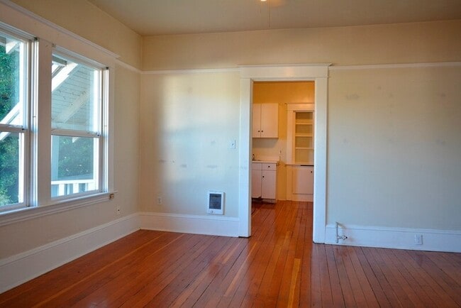 Building Photo - 3956 N Albina Ave