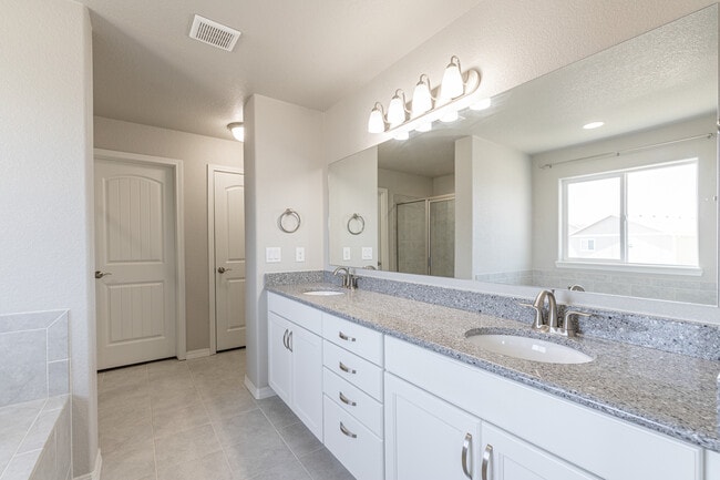 Building Photo - 4434 Prairie Agate Dr