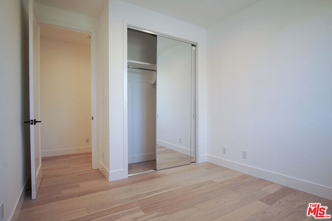 Building Photo - 1651 S Hayworth Ave