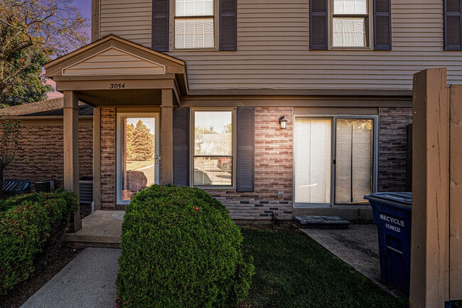 Building Photo - 3054 Forest Creek Ct