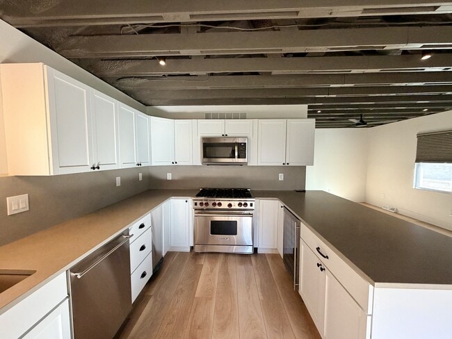 Building Photo - 2949 S 78th St