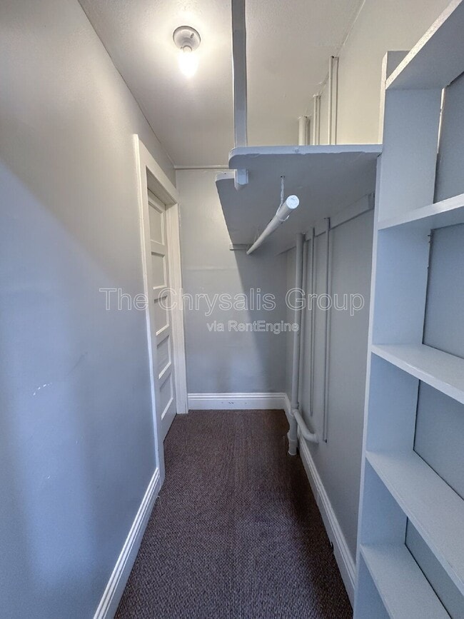 Building Photo - 519 S Main St