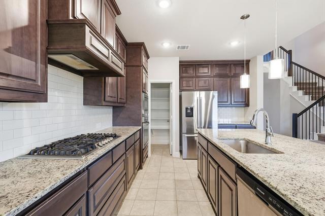 Building Photo - 908 Guava Ct