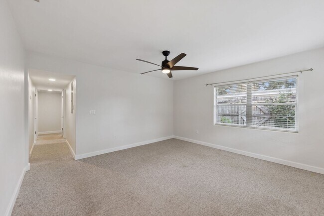 Building Photo - Conway Area 3B/1.5B Home with Fantastic Backyard and NO HOA!