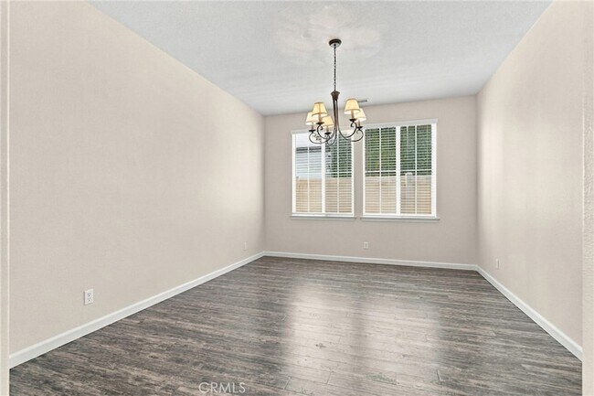 Building Photo - 212 Summit Vista